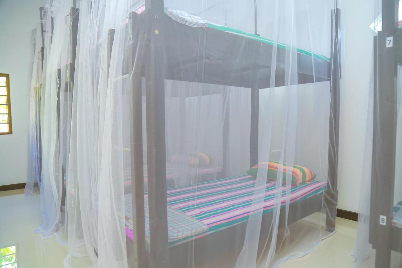 Hikka Surf Hostel Hikkaduwa Luaran gambar