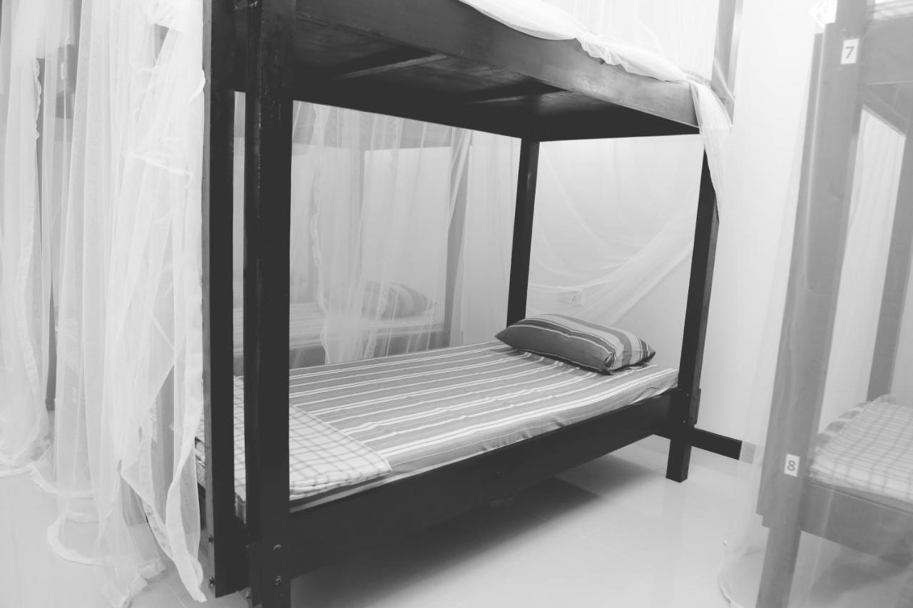 Hikka Surf Hostel Hikkaduwa Luaran gambar
